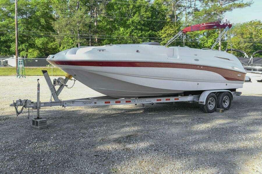 2005 Chaparral Sunseta 252