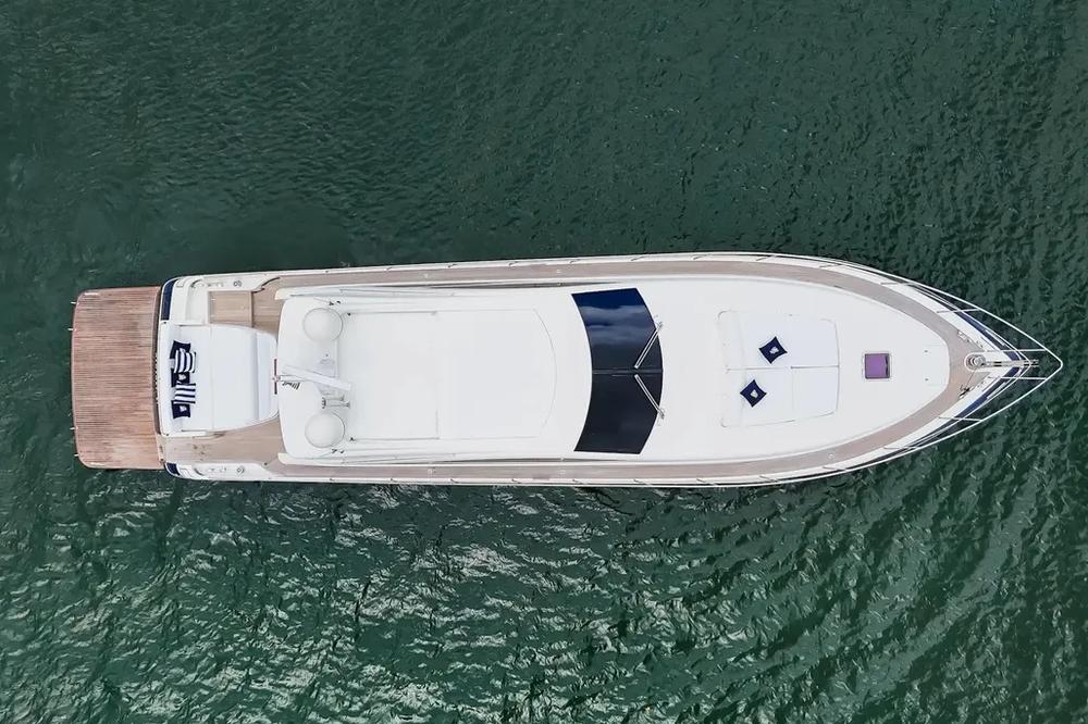 2009 Uniesse 68 Sport Yacht