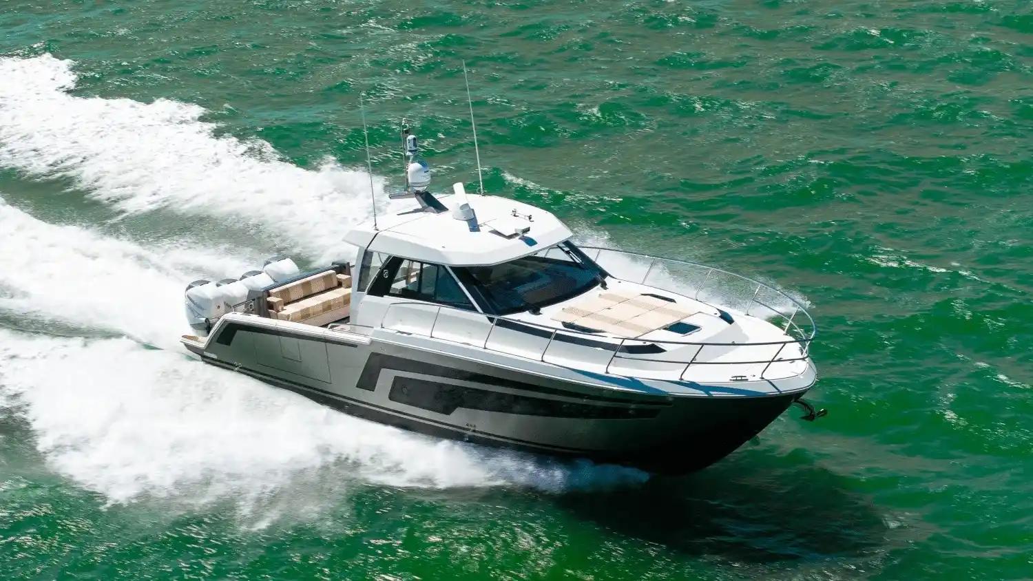Ocean Alexander 45 Divergence Coupe For Sale