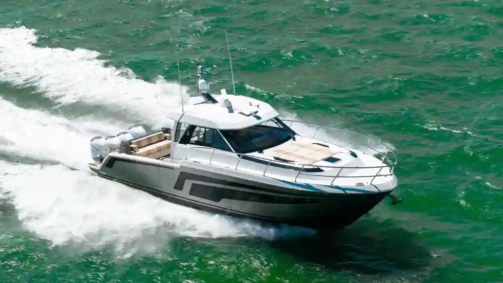 Ocean Alexander 45 Divergence Coupe For Sale