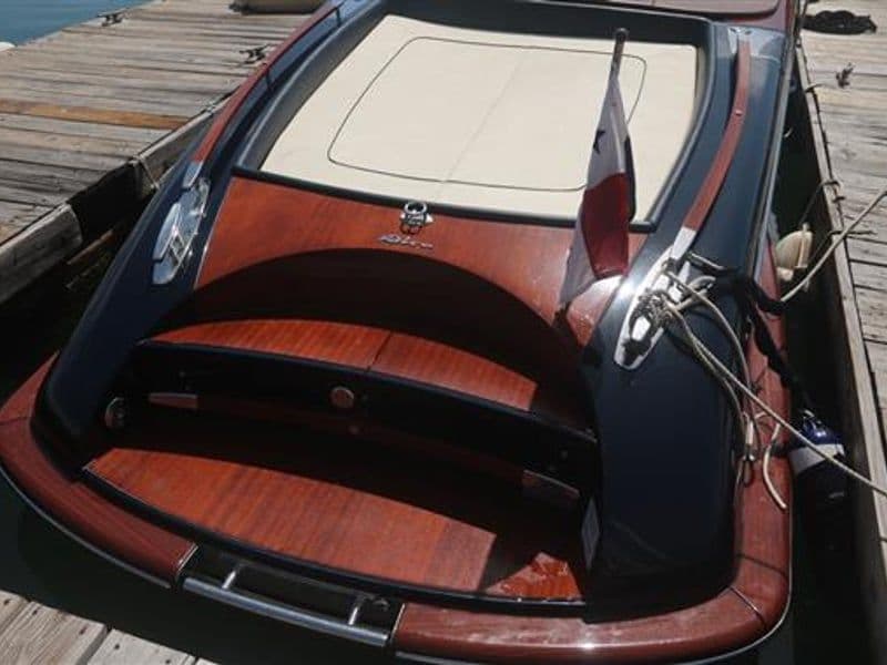 Riva Aquariva 33 for Sale