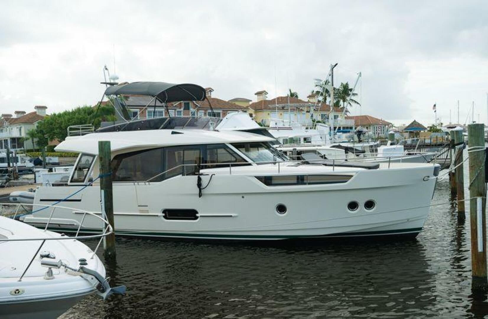 2017 Greenline Yachts 48 Fly Sold in Fort Pierce, Florida Motor Yacht