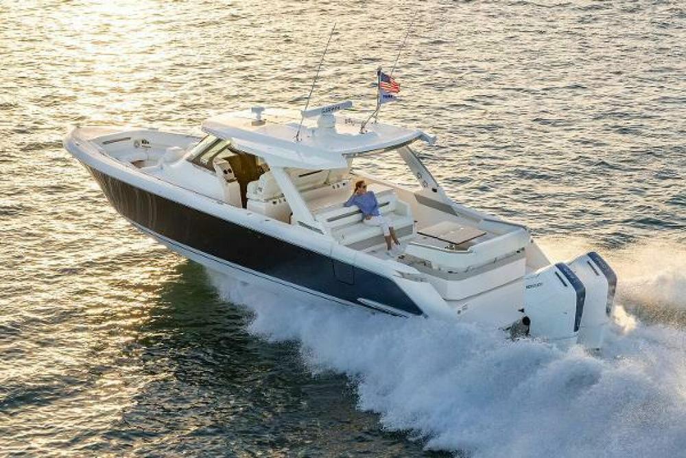 2023 Tiara Yachts 43LS