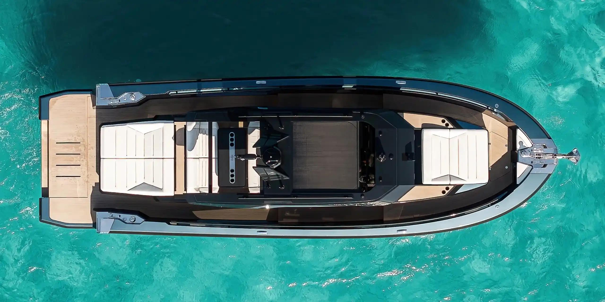 Stratos Dutch Built 50 in vendita