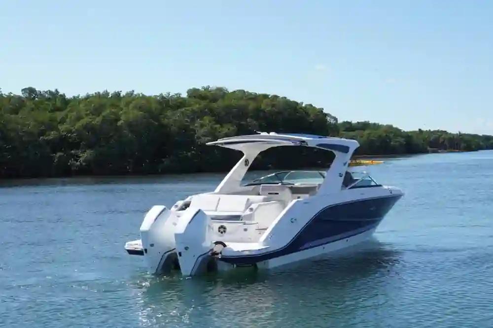 Sea Ray SLX 310 Outboard a la venta