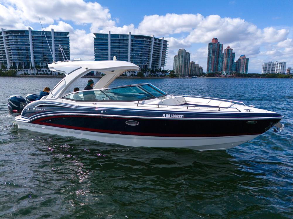 2020-formula-310-bowrider-power-9687838-20250226103320873-1_XLARGE.jpg