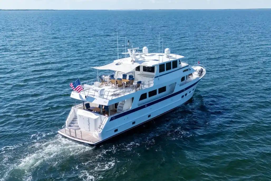 Outer Reef Yachts 860 Deluxbridge Motoryacht For Sale