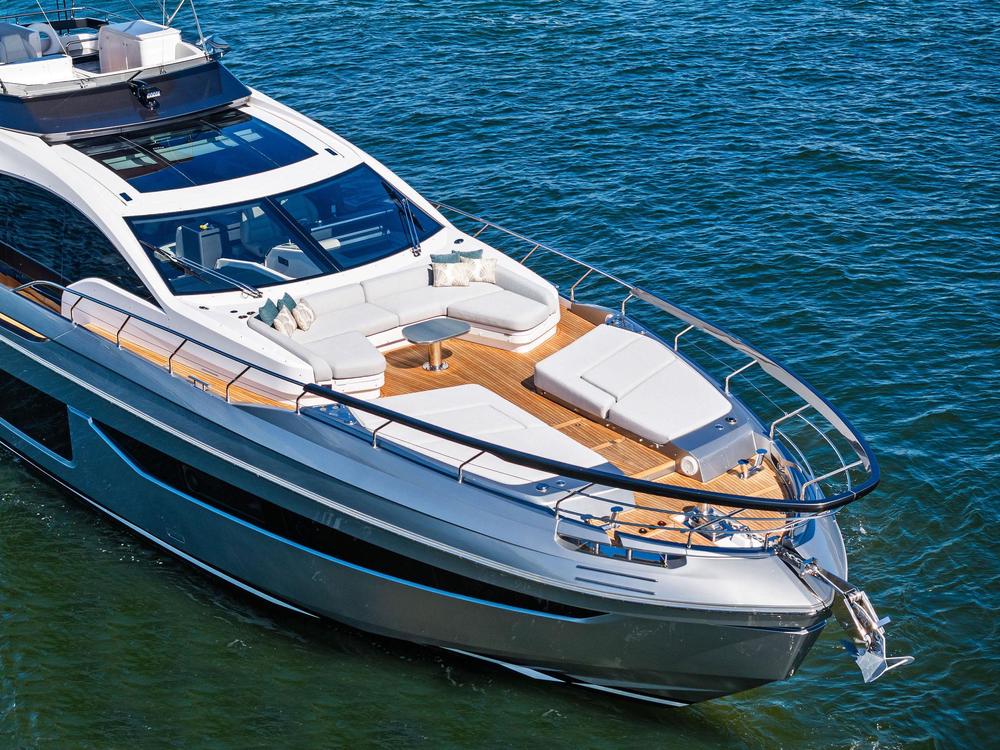 2024-azimut-s8-power-9687840-20250219065344370-1_XLARGE.jpg