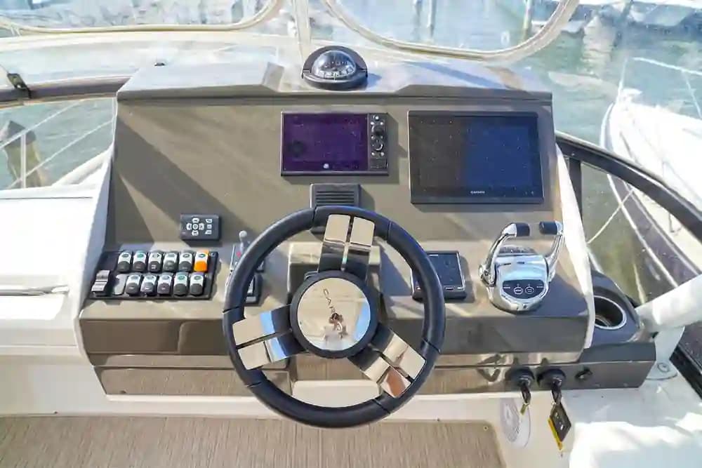 2020 Carver C40 for Sale in Staten Island, New York Flybridge 4
