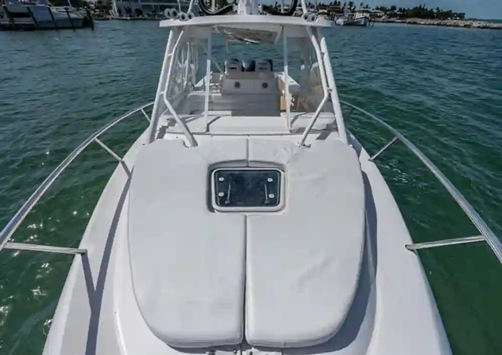 2010 Everglades Boats 350LX Sold in Key Biscayne, Florida Cuddy Cabin 3