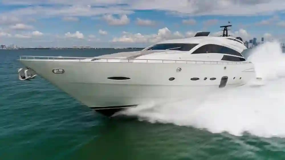 2013 Pershing 92' for Sale in Miami, Florida Flybridge