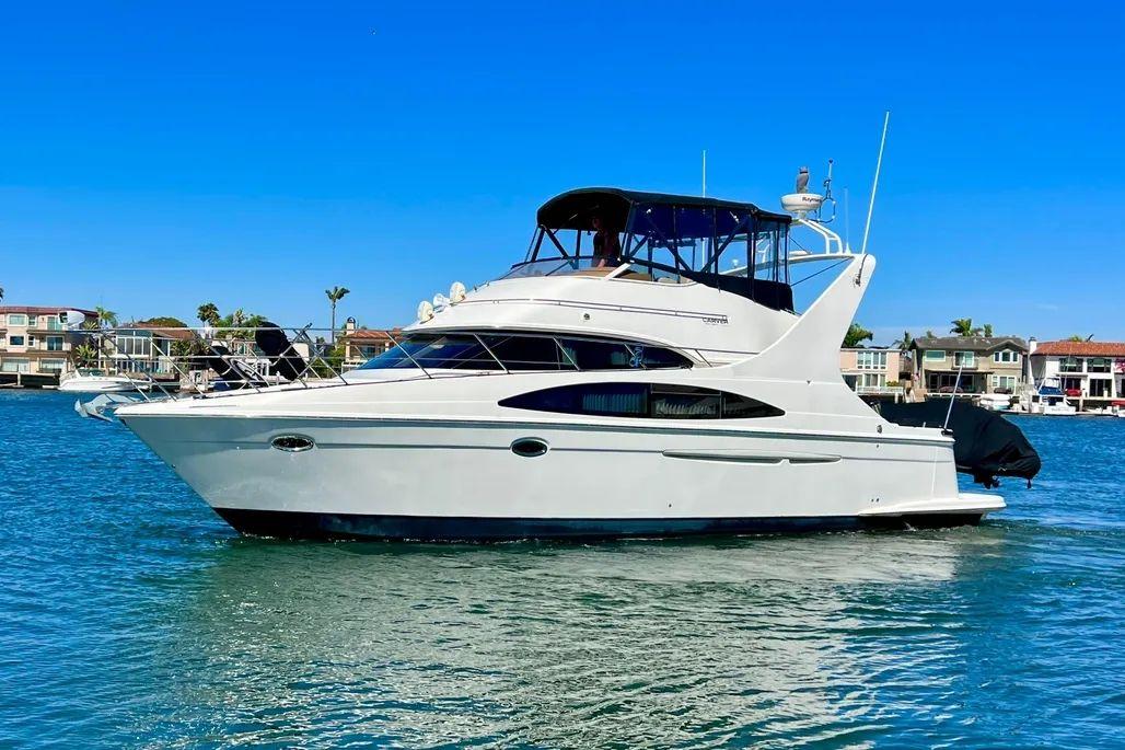 Carver 420 Mariner For Sale