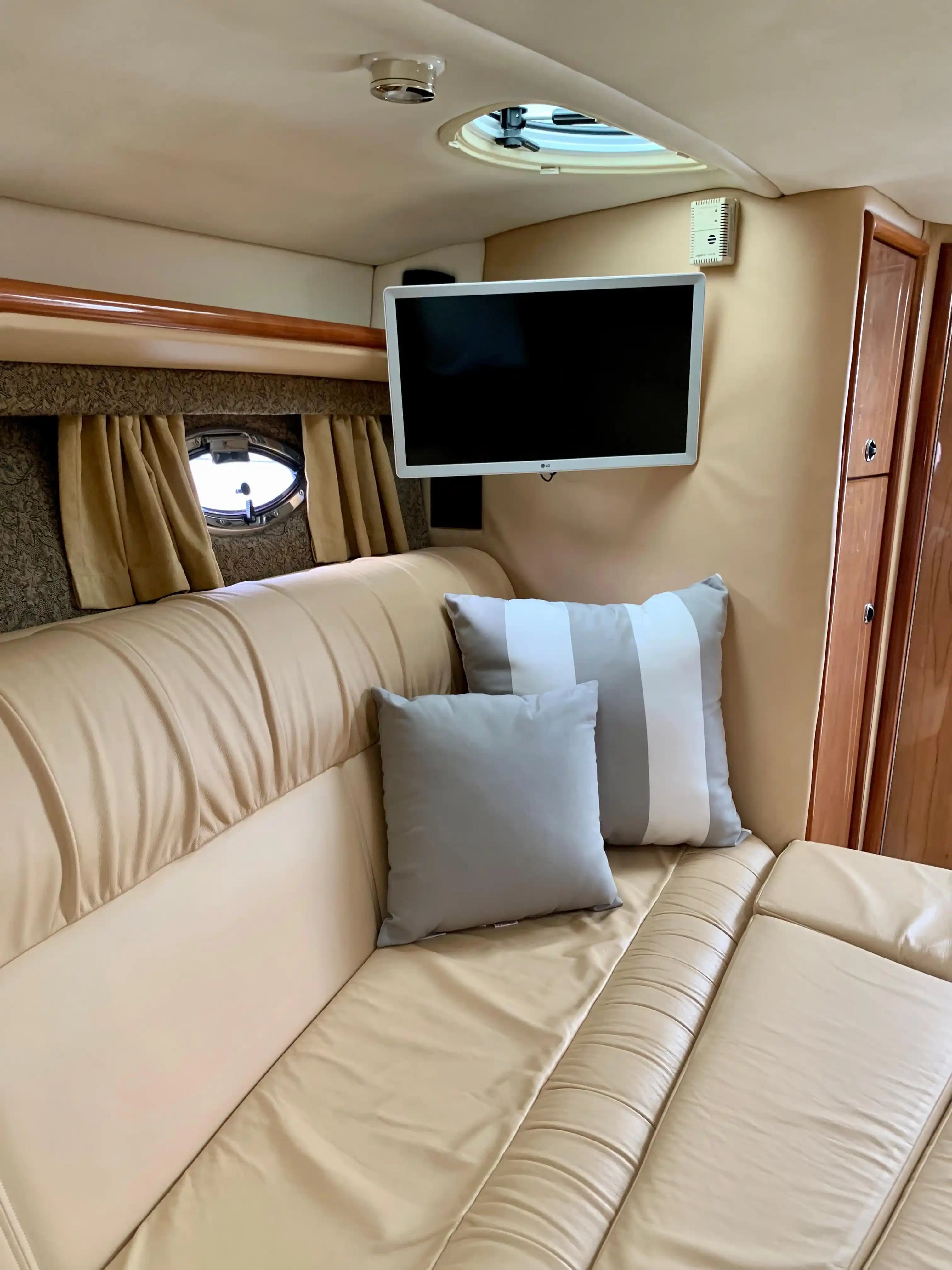 2003 Cobalt Boats 360 for Sale in Cutchogue, New York Motor Yacht 5