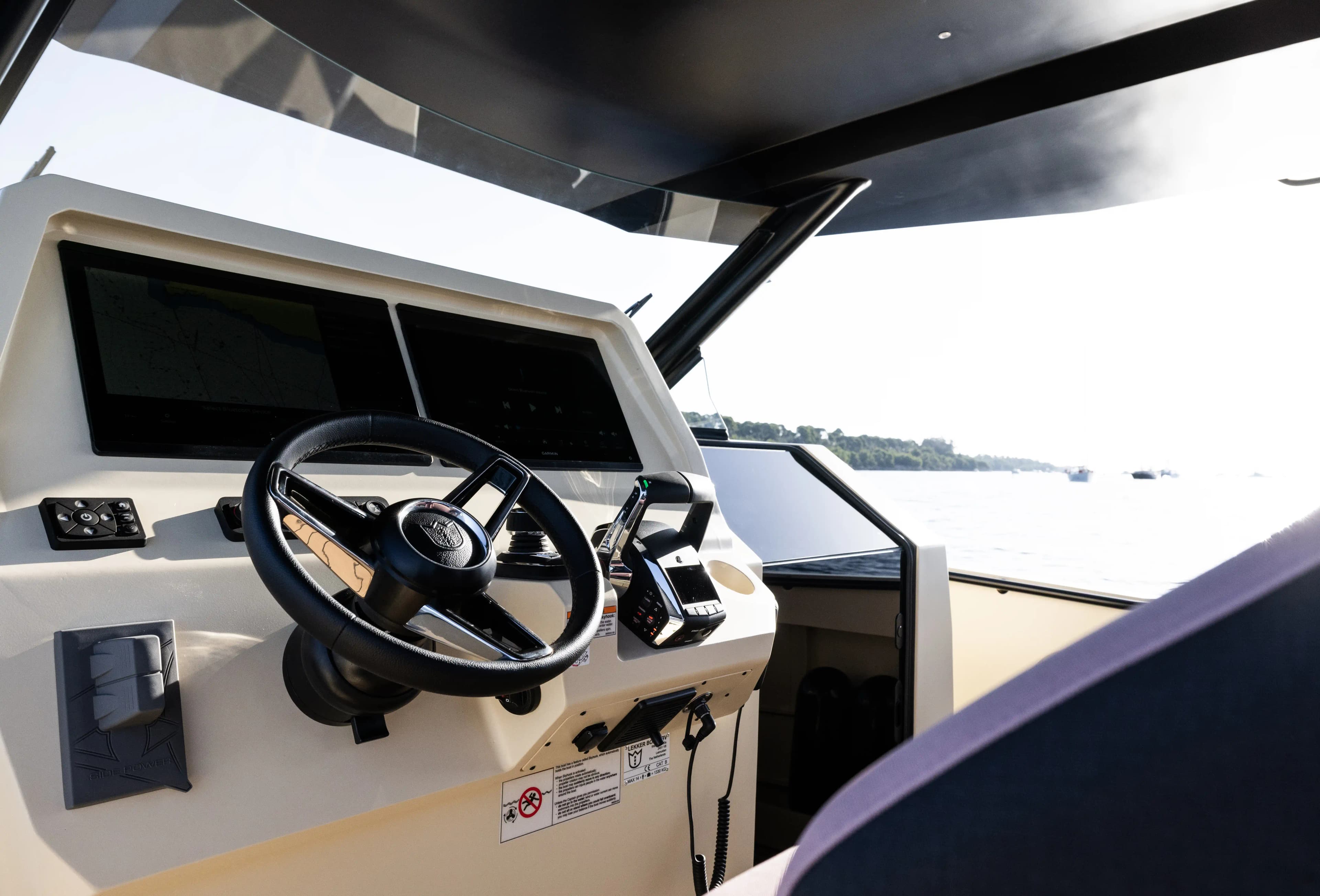 2026 Lekker Boats 38 for Sale in Leimuiden, NL Walk-around Boats 5