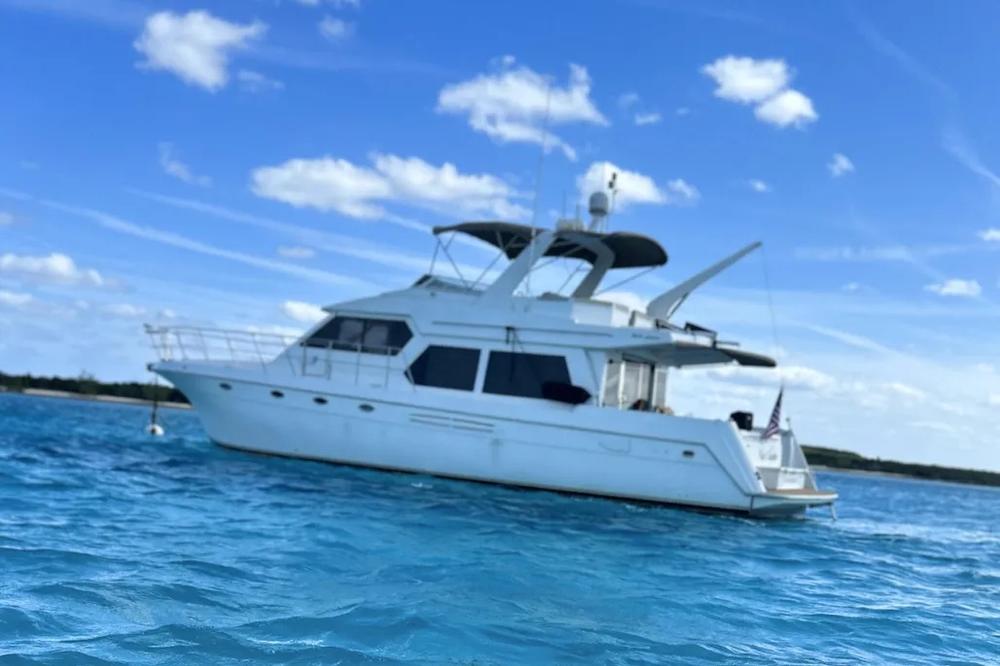 2004 Navigator 57 Rival