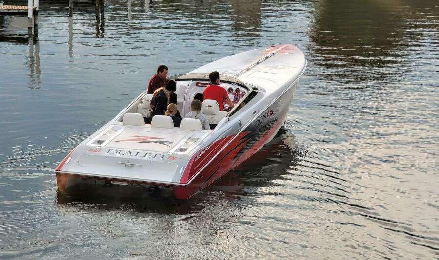 2008 Donzi Marine 35 ZR