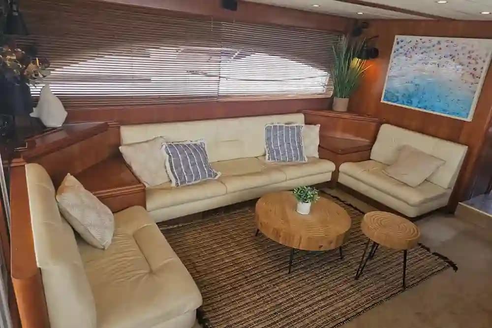 1998 Astondoa 72 GLX for Sale in Miami, Florida Flybridge 2
