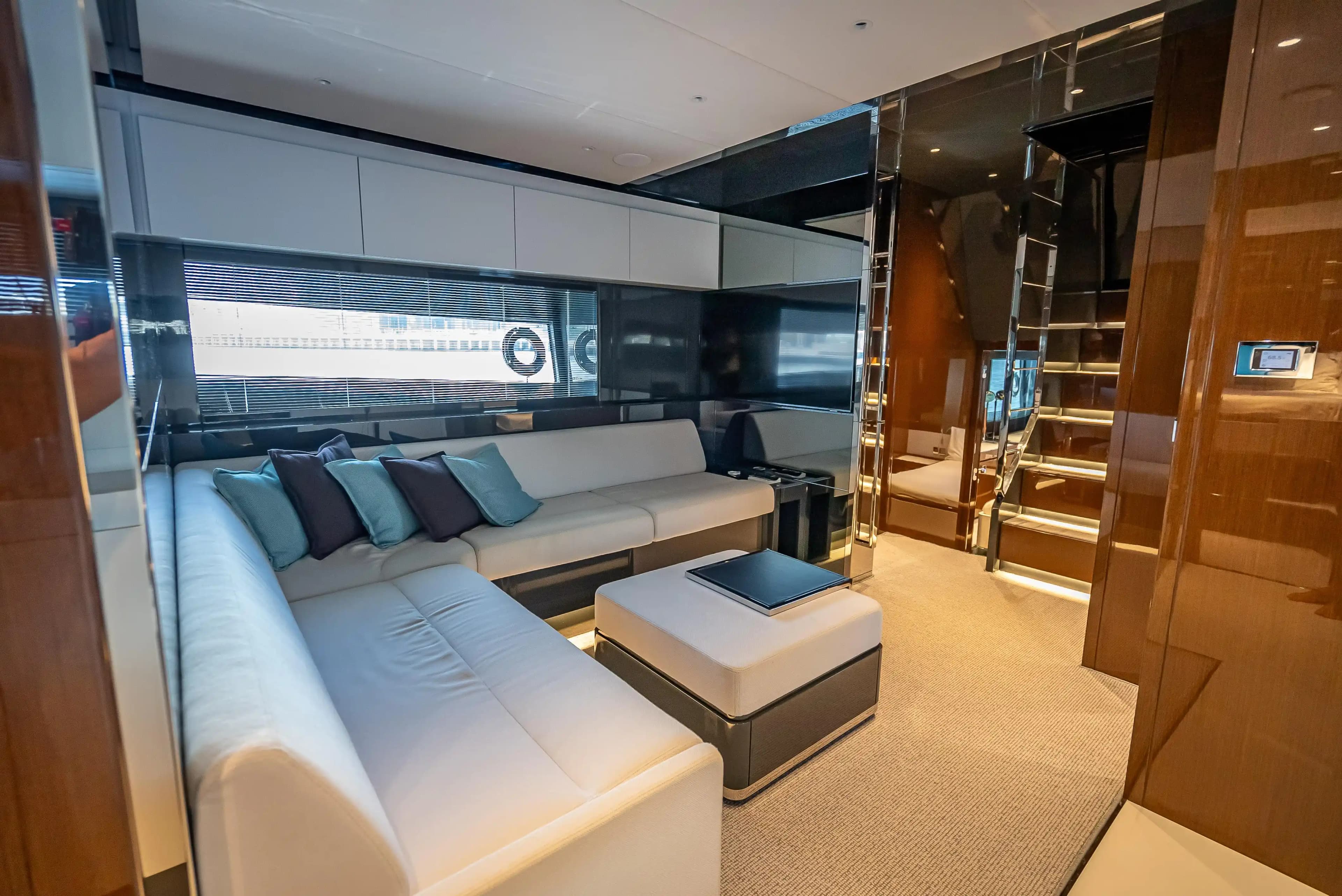2023 Riva 68' Diable Verkauft in Fort Lauderdale, Florida Express Cruiser 2