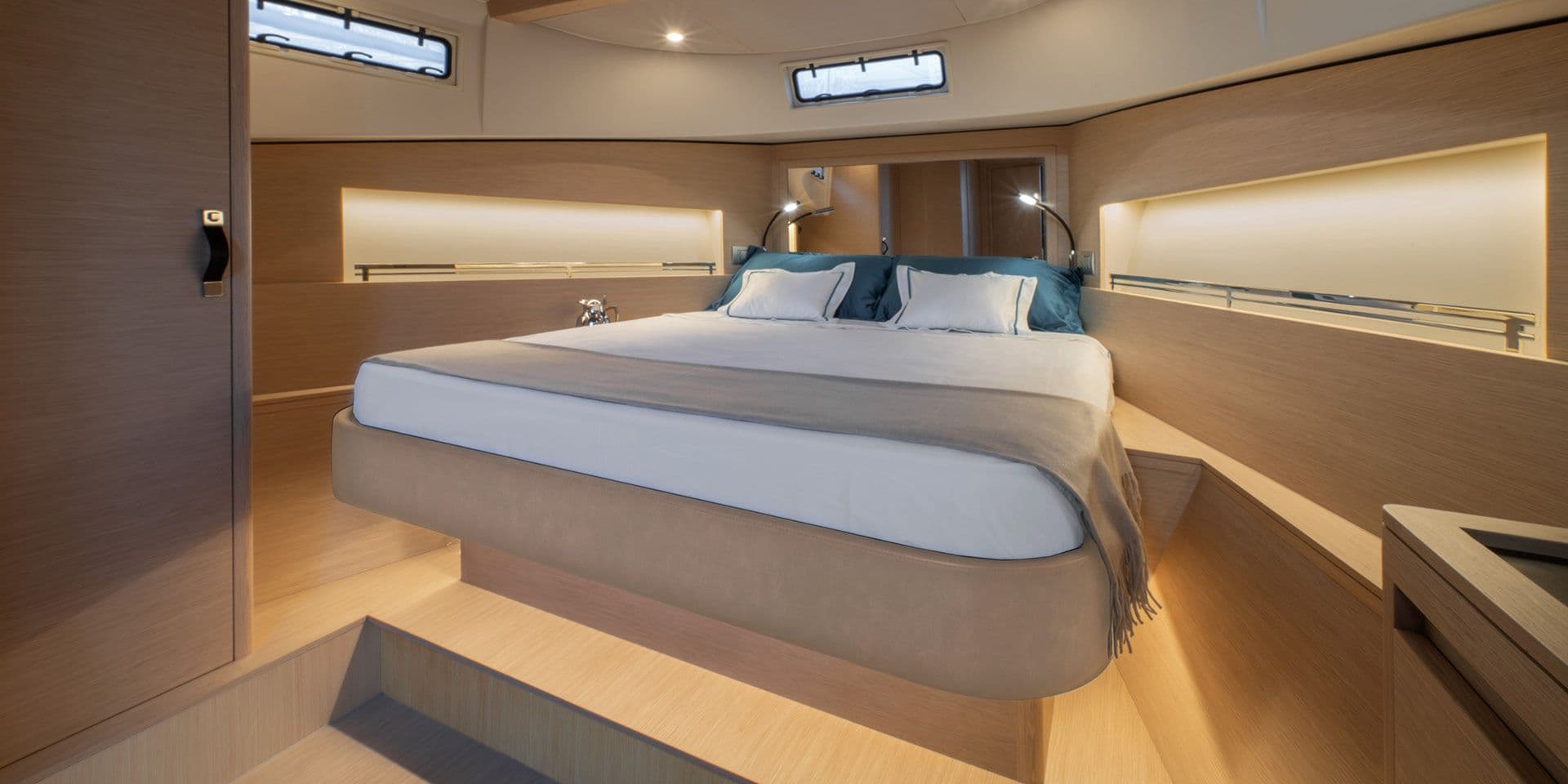 2026 Solaris Power 44 Sport Turismo for Sale in Fort Lauderdale, Florida Sport Cruiser 1