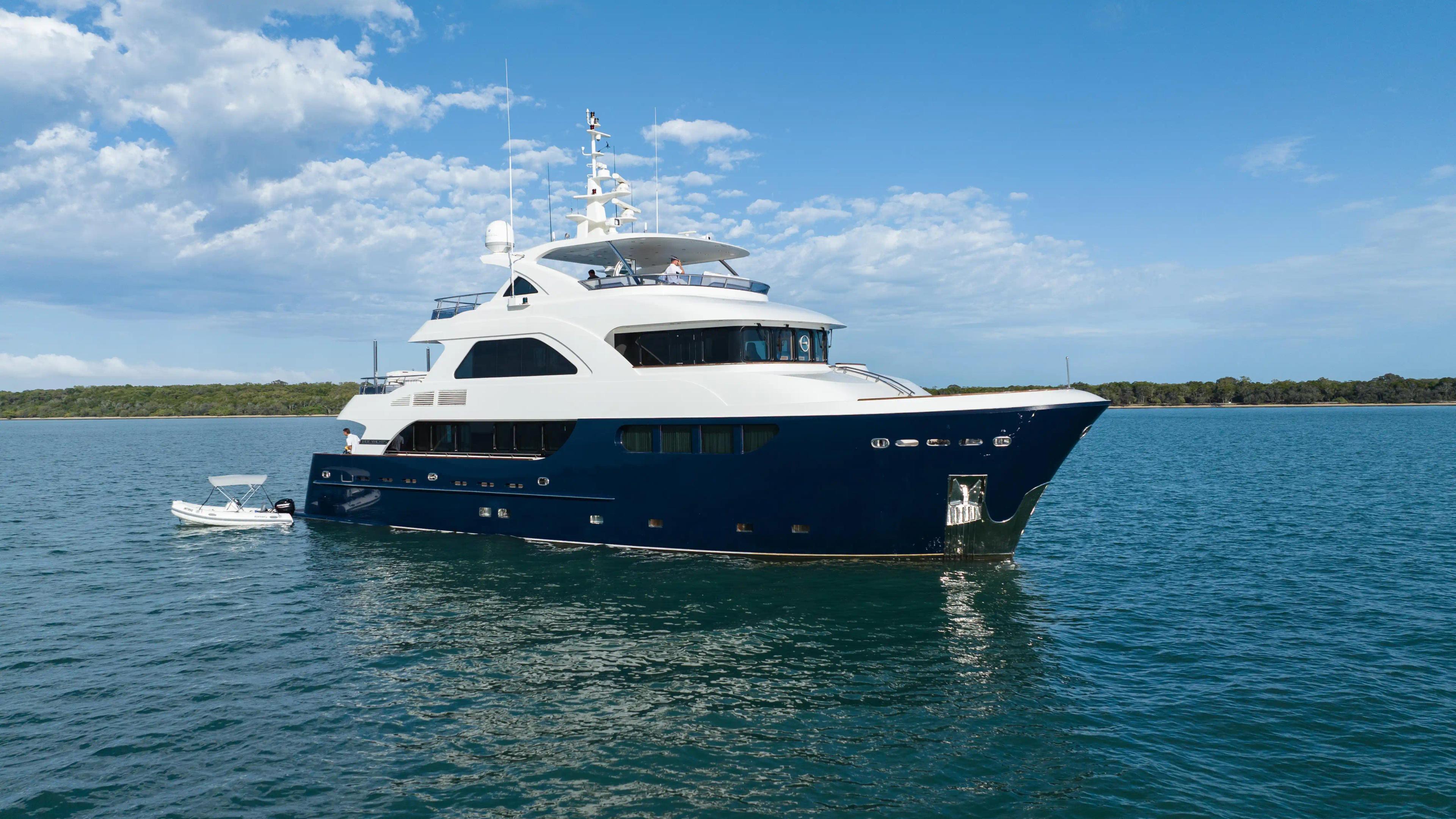 Jade Yachts 95' For Sale