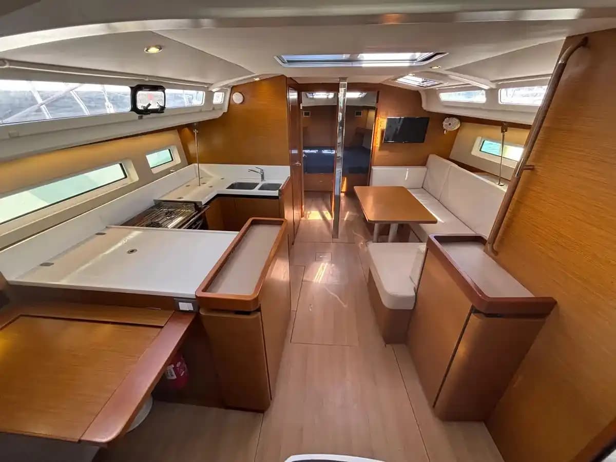 Jeanneau Sun Odyssey 440 for Sale