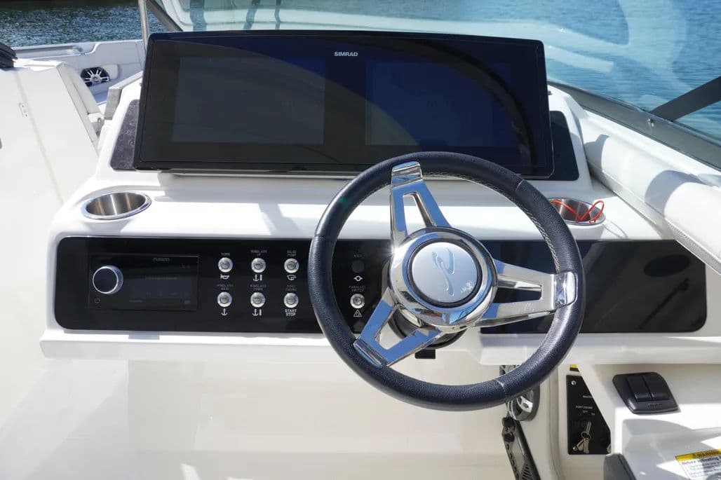 2020 Sea Ray SLX 310 Outboard Sold in Miami, Florida Bowrider 3