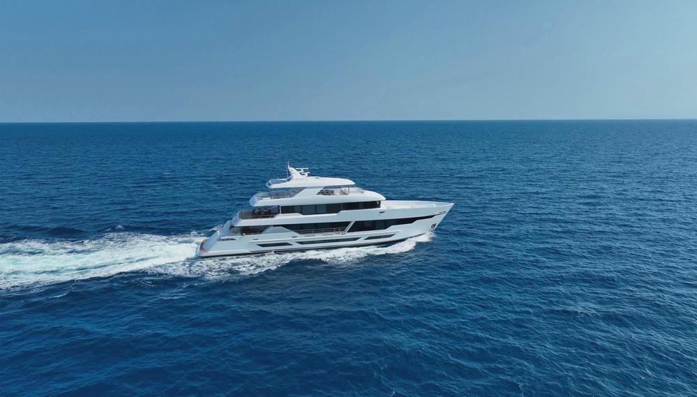 2025 Hargrave E Series 125′ Tri-Deck
