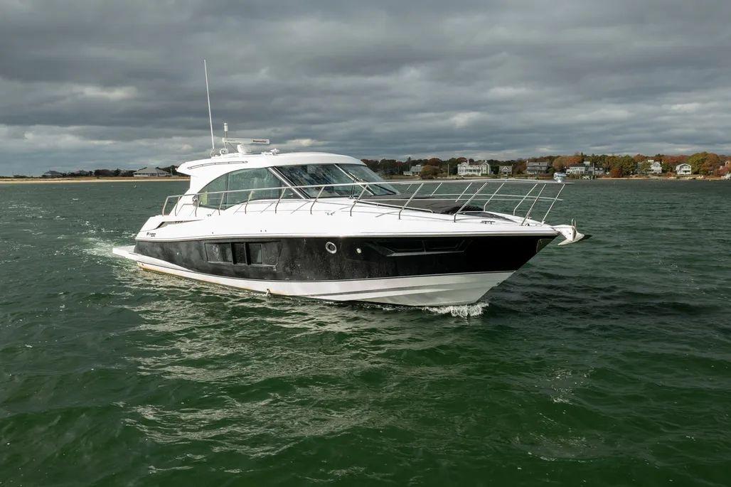 Cruisers Yachts 45 Cantius For Sale
