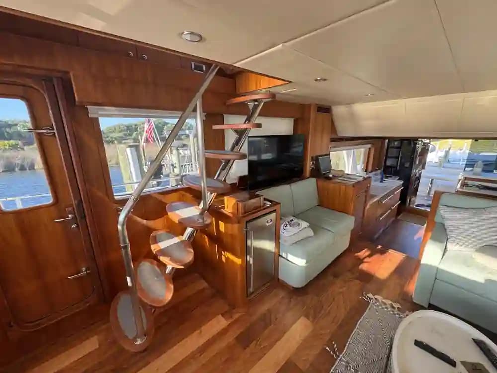 2023 Outer Reef Yachts 670 Azure Custom Cockpit Motoryacht zum Verkauf in Fort Lauderdale, Florida Flybridge 2