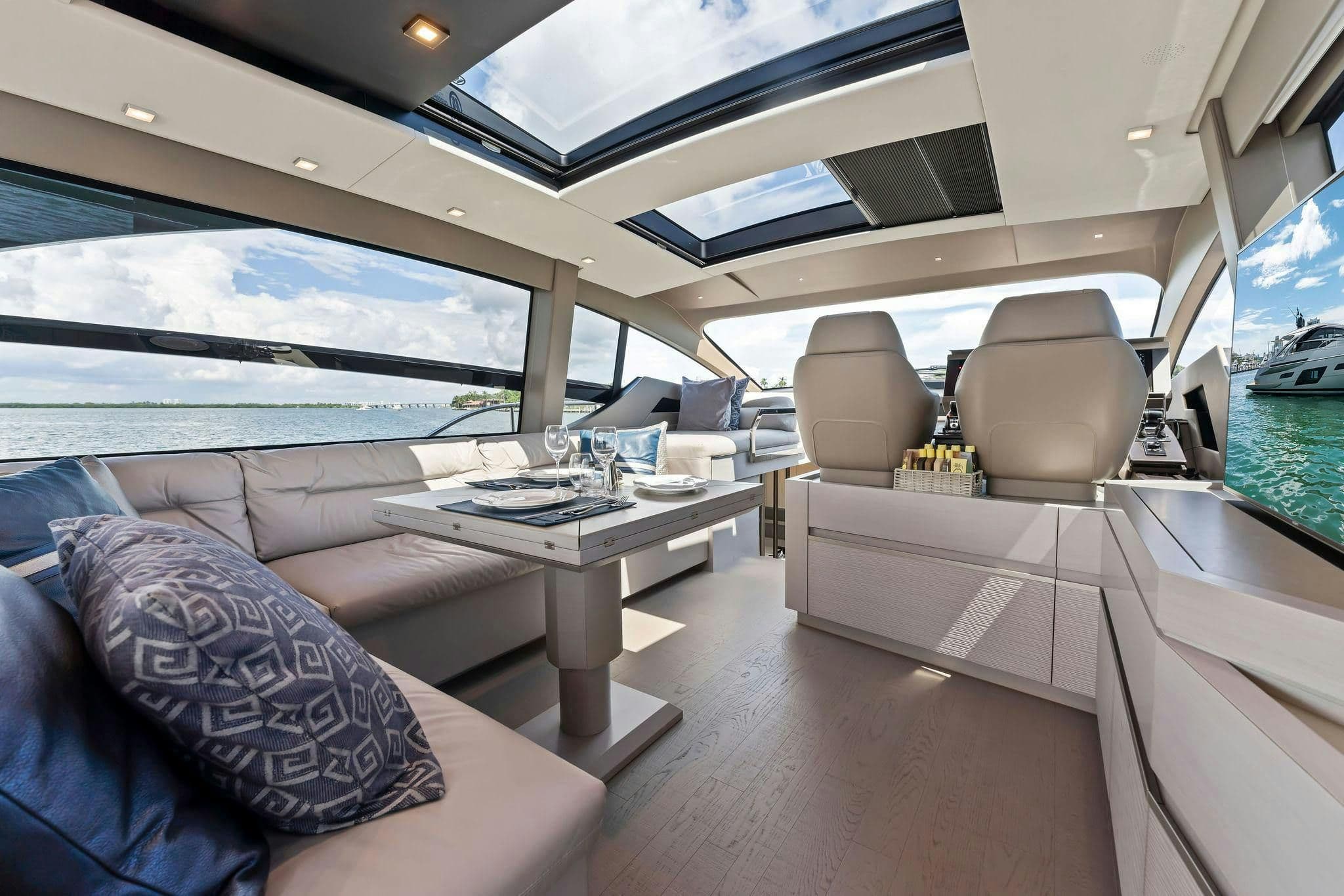 2022 Pershing 7X a la venta en Miami Beach, Florida High Performance 4