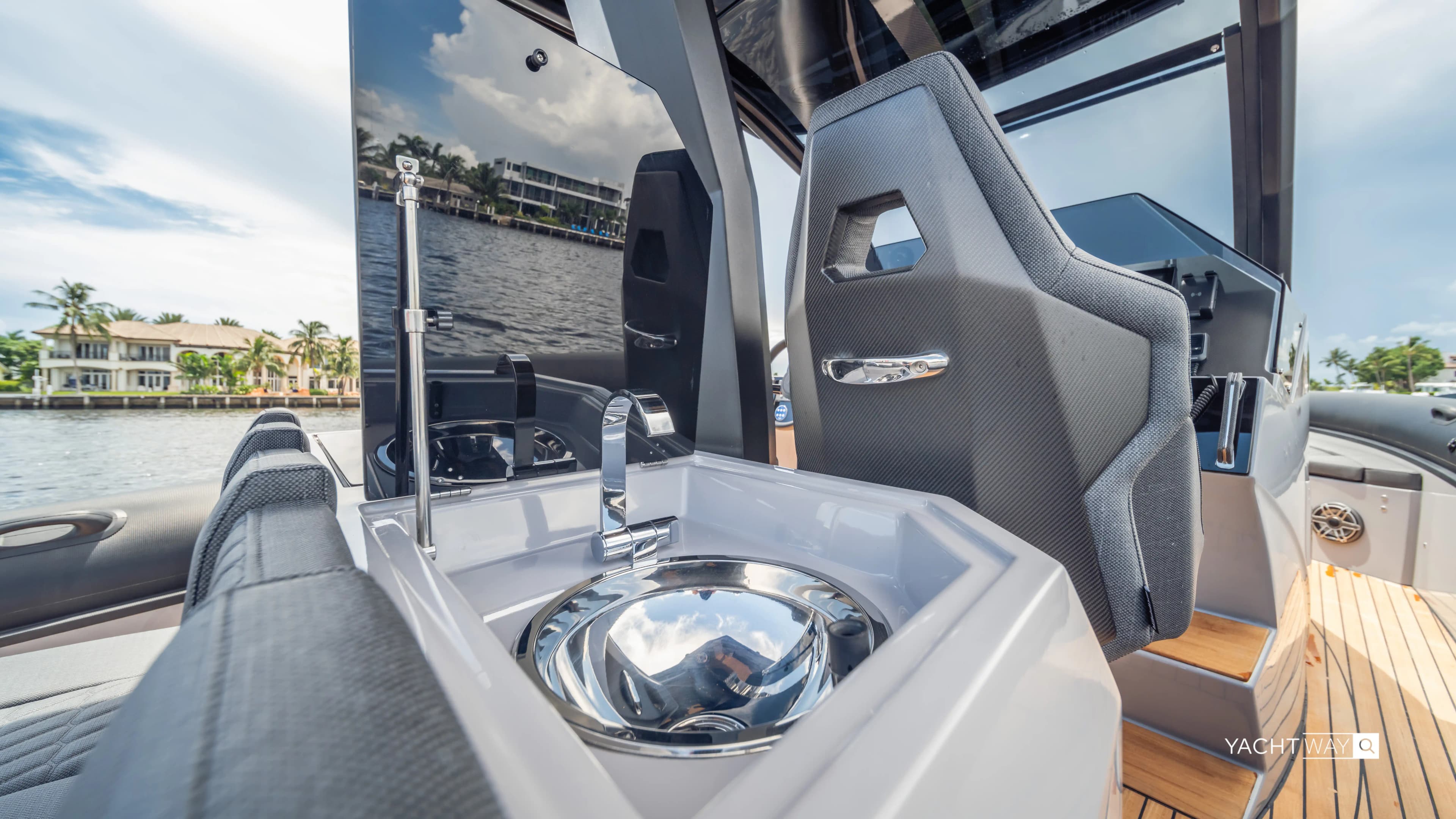 2025 Skipper Powerboats 38 for Sale in Miami Beach, Florida Center Console 5