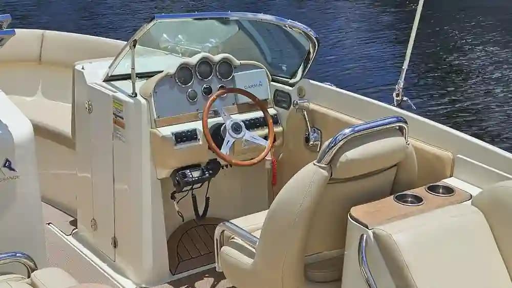 2011 Chris-Craft Launch 27 in vendita a Fort Lauderdale, Florida Bowrider 2