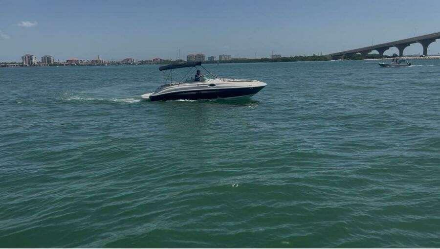 Sea Ray 240 Sundeck For Sale