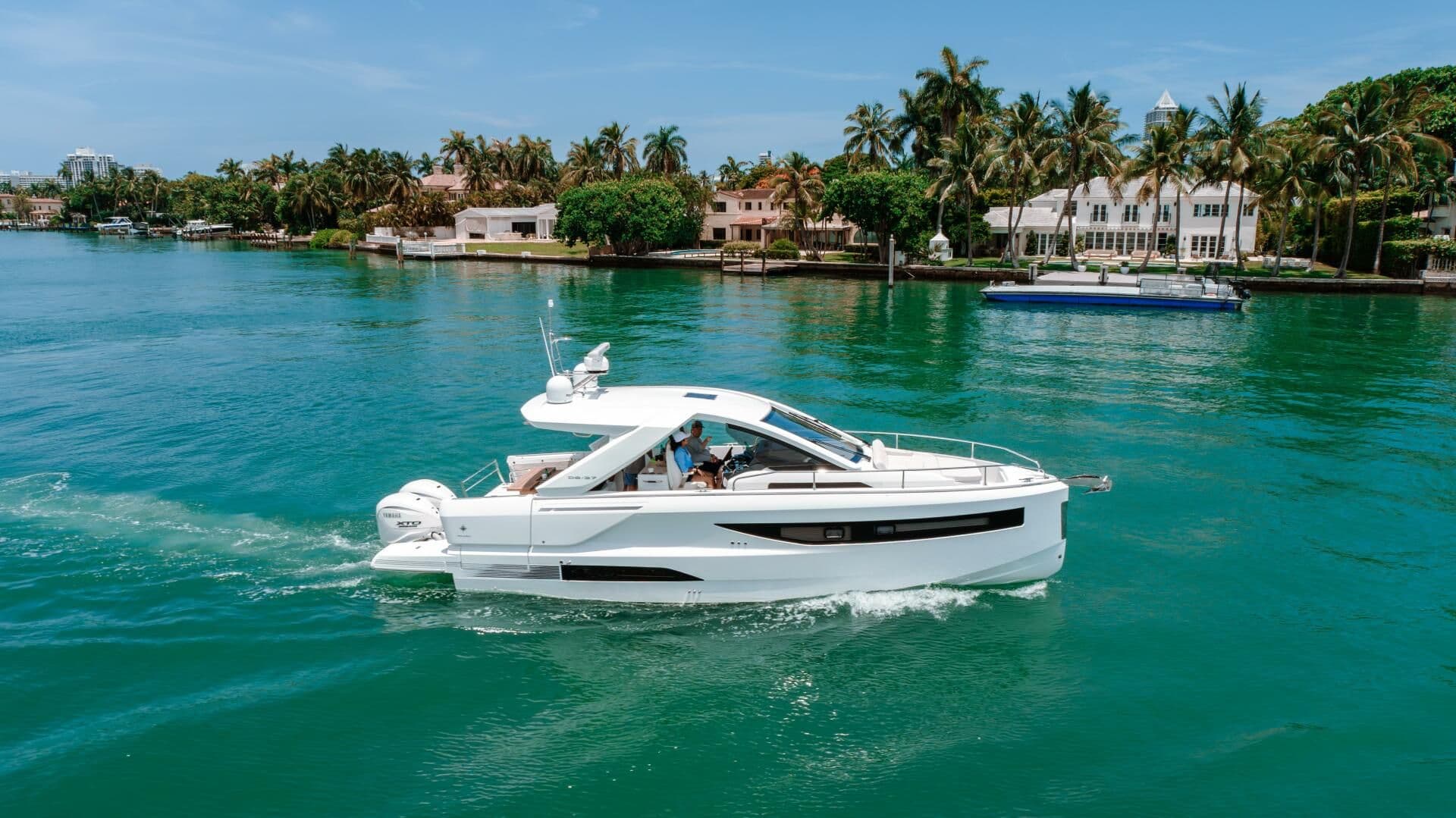 Jeanneau DB/37 OB for Sale