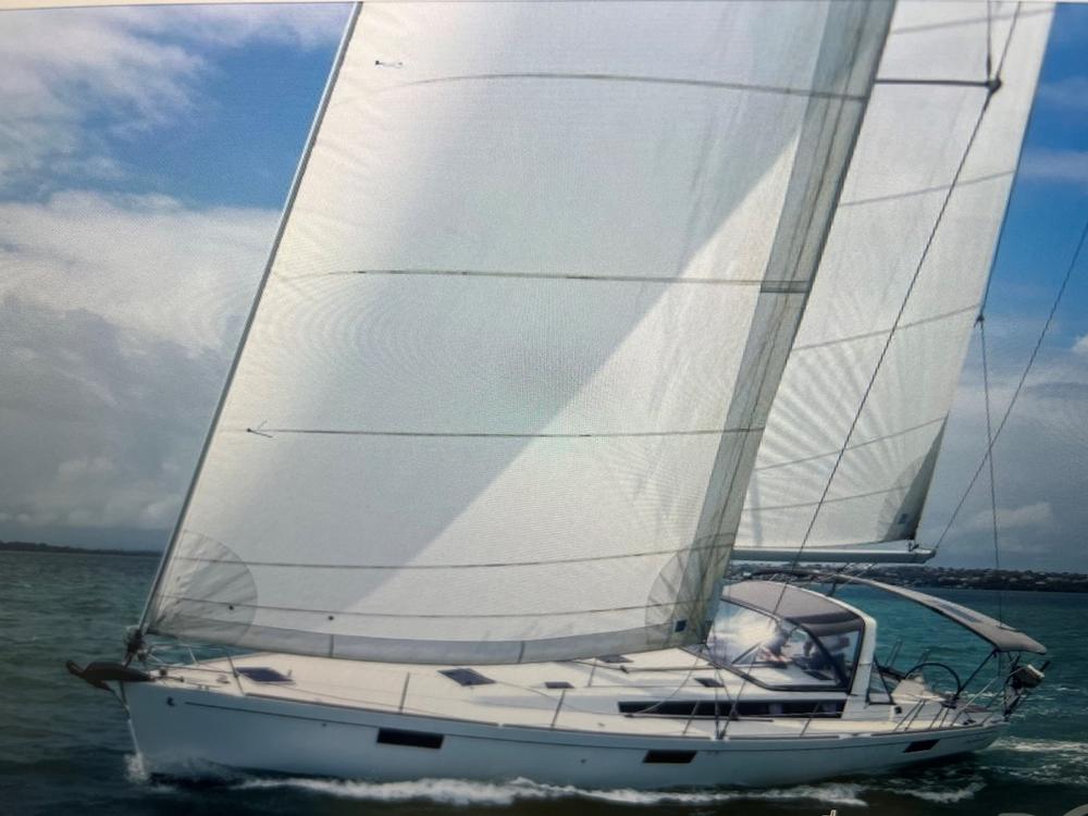 2013 Beneteau Oceanis 48