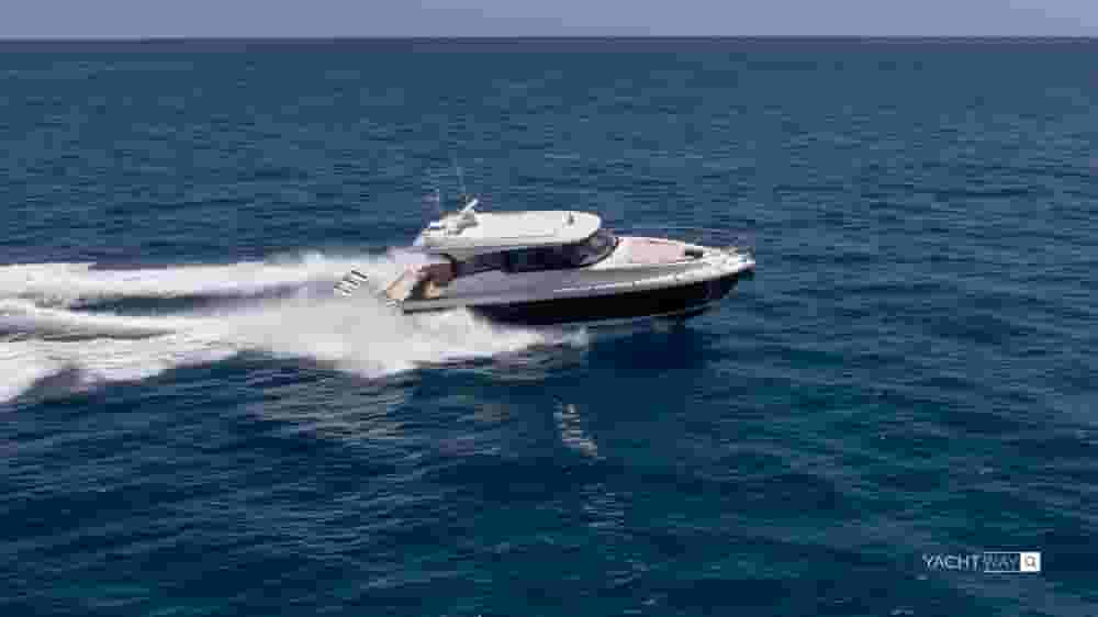 2024 Tiara Yachts 48LE