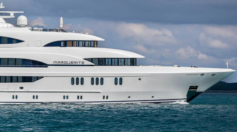 Luxury-yacht-Lurssen-Marguertie-for-charter-060.jpg