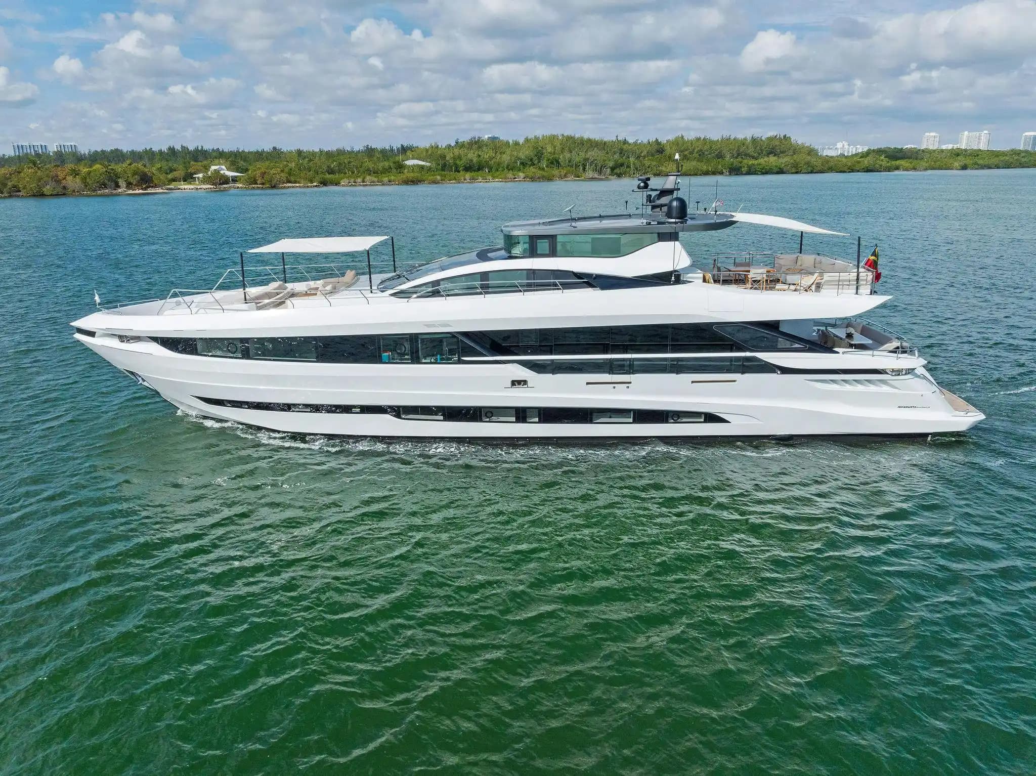 Mangusta Gransport 33 for Sale