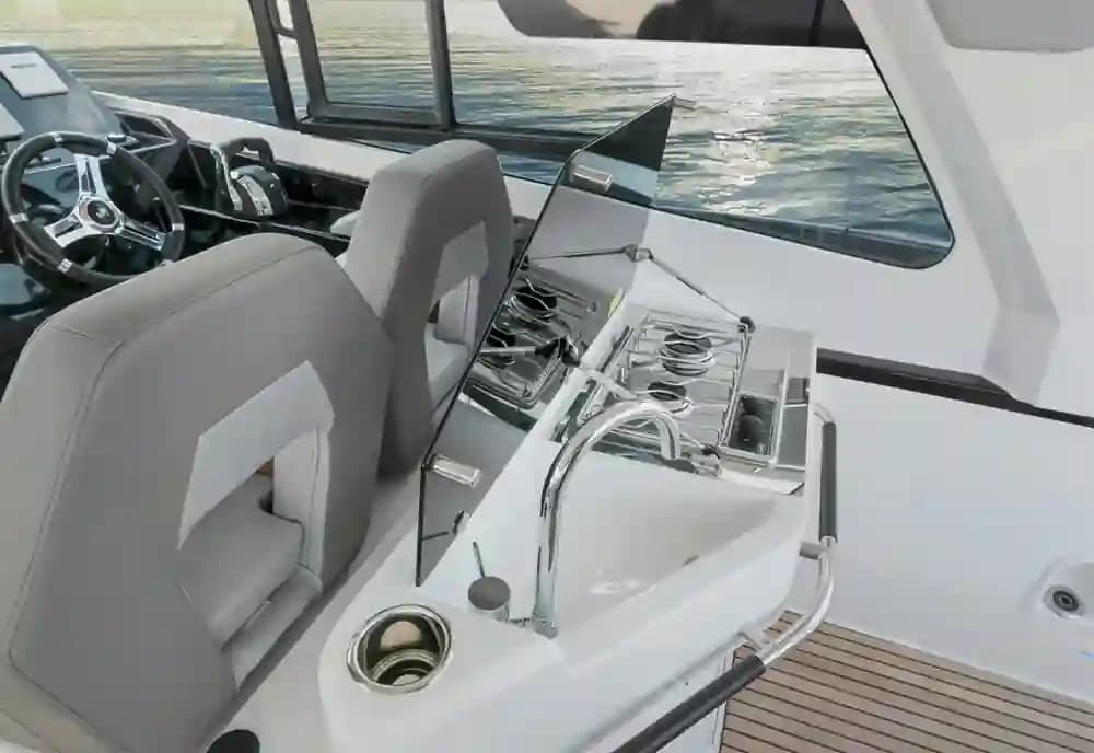 2026 Beneteau Gran Turismo 32 à vendre à Dartmouth, Massachusetts Motor Yacht 2