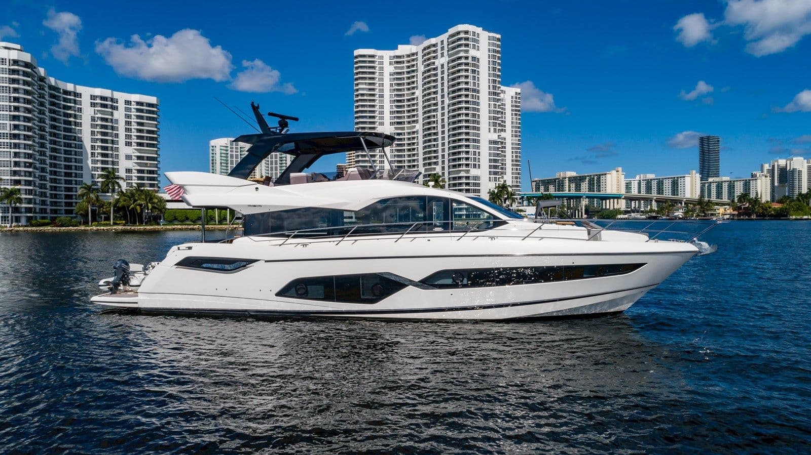 2022 Sunseeker Manhattan 68 Verkauft in Hollywood, Florida Motor Yacht 5