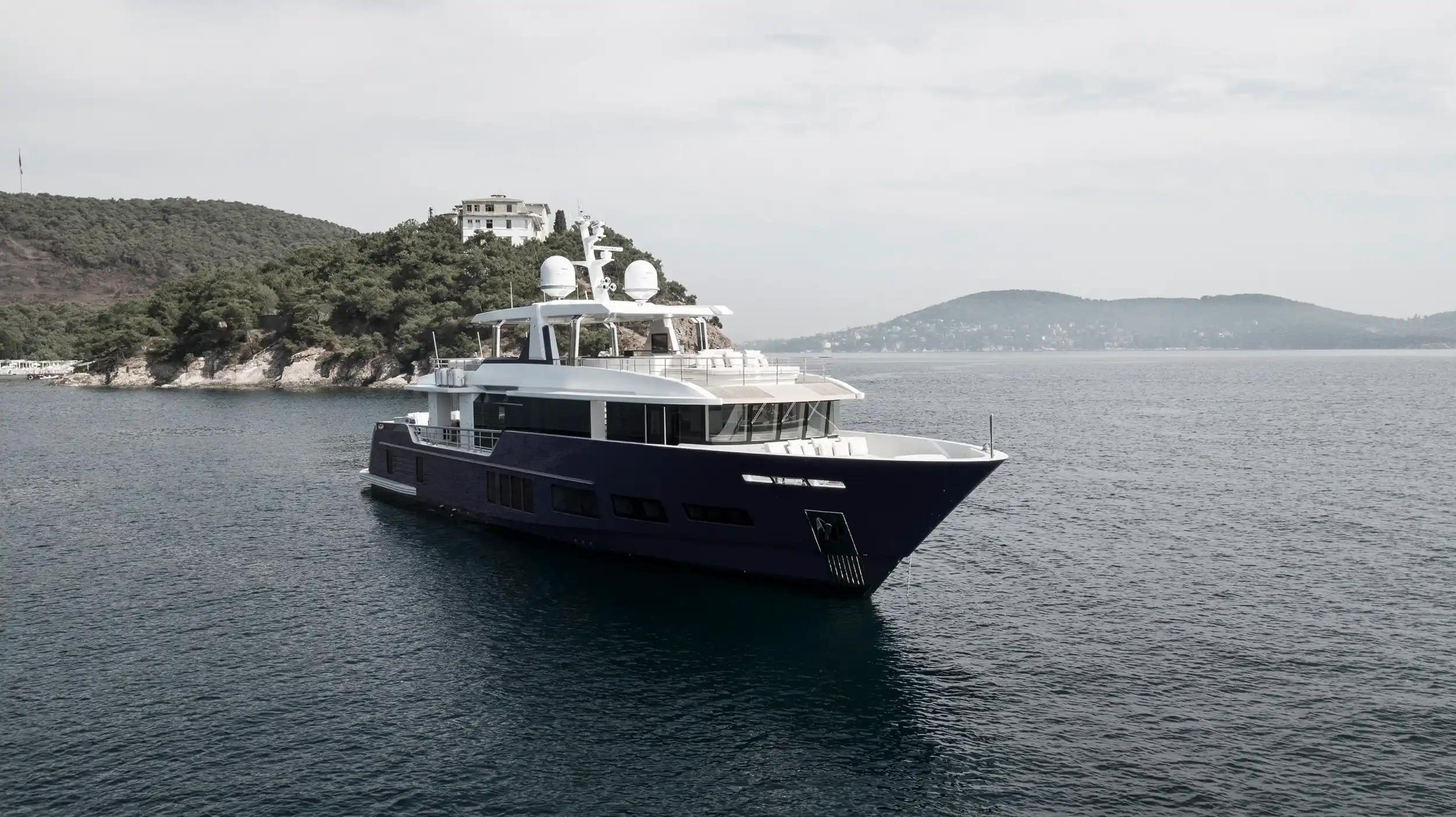 Alpha Custom Yachts Alfresco 125 For Sale