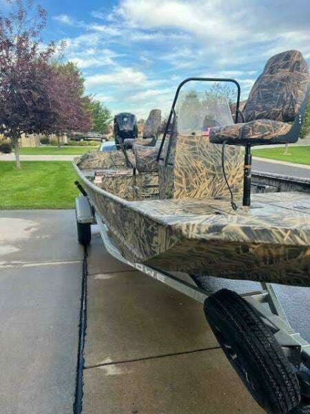 Lowe Roughneck 1860 CC te koop