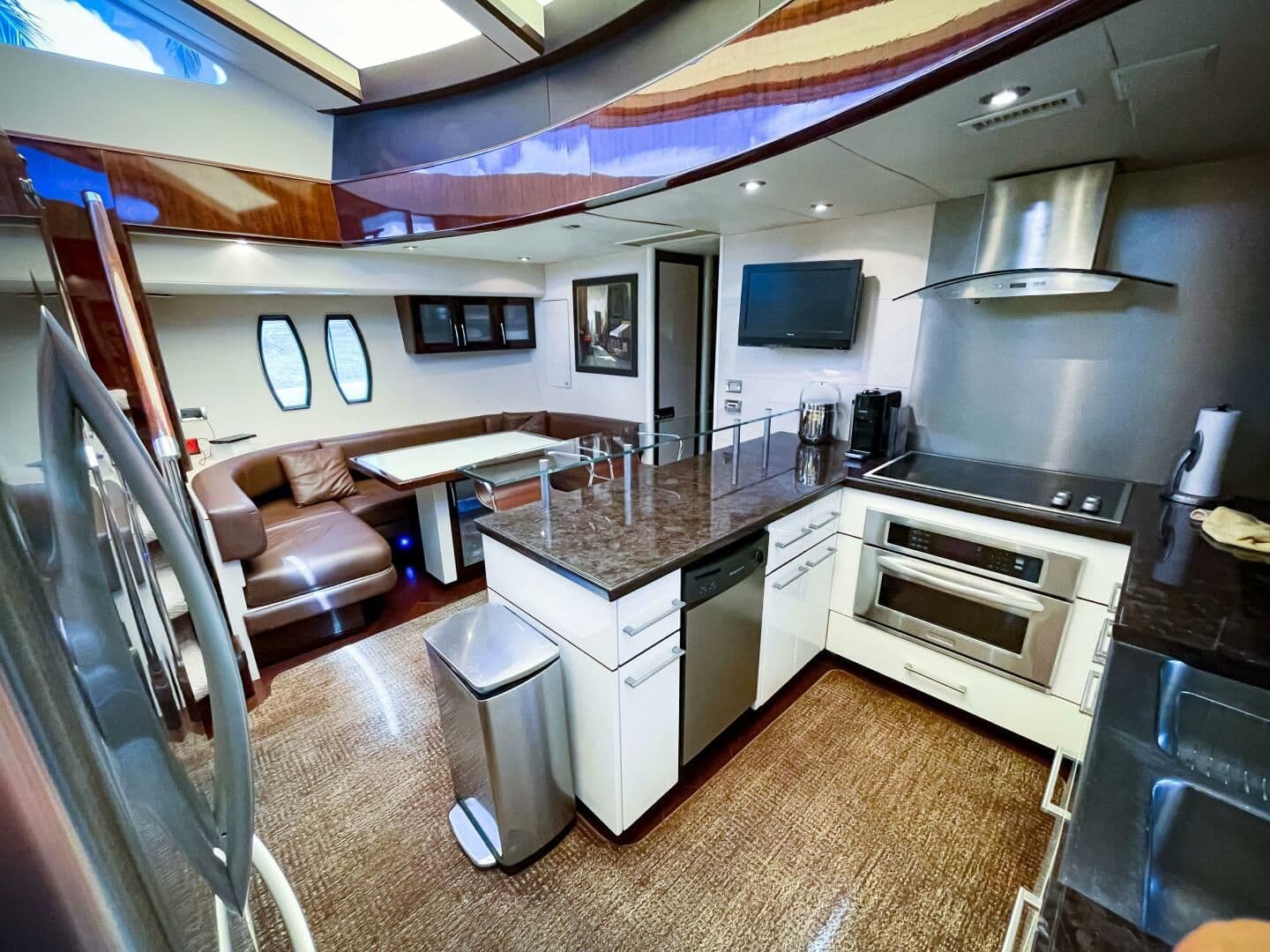 2008 Lazzara LSX 75 for Sale in Christiansted, VI Motor Yacht 4