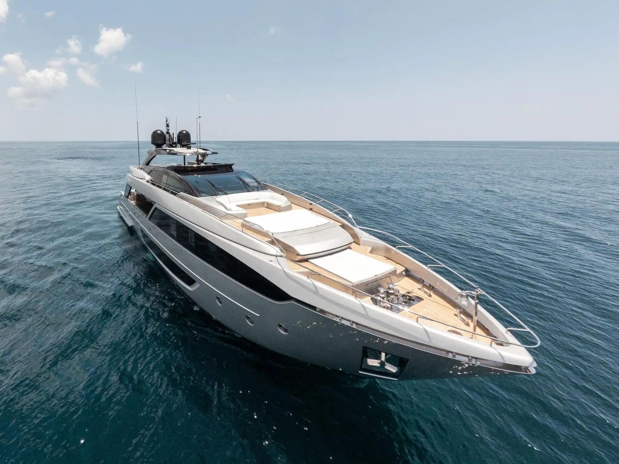 Riva 110' Dolcevita For Sale