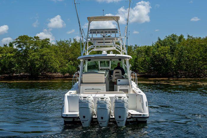 2015-boston-whaler-345-conquest-power-9826436-20250604083148666-1_XLARGE.jpg