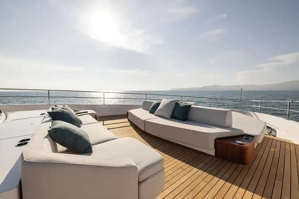 2024 Azimut Magellano 30M Sold in Cannes, FR Motor Yacht 5