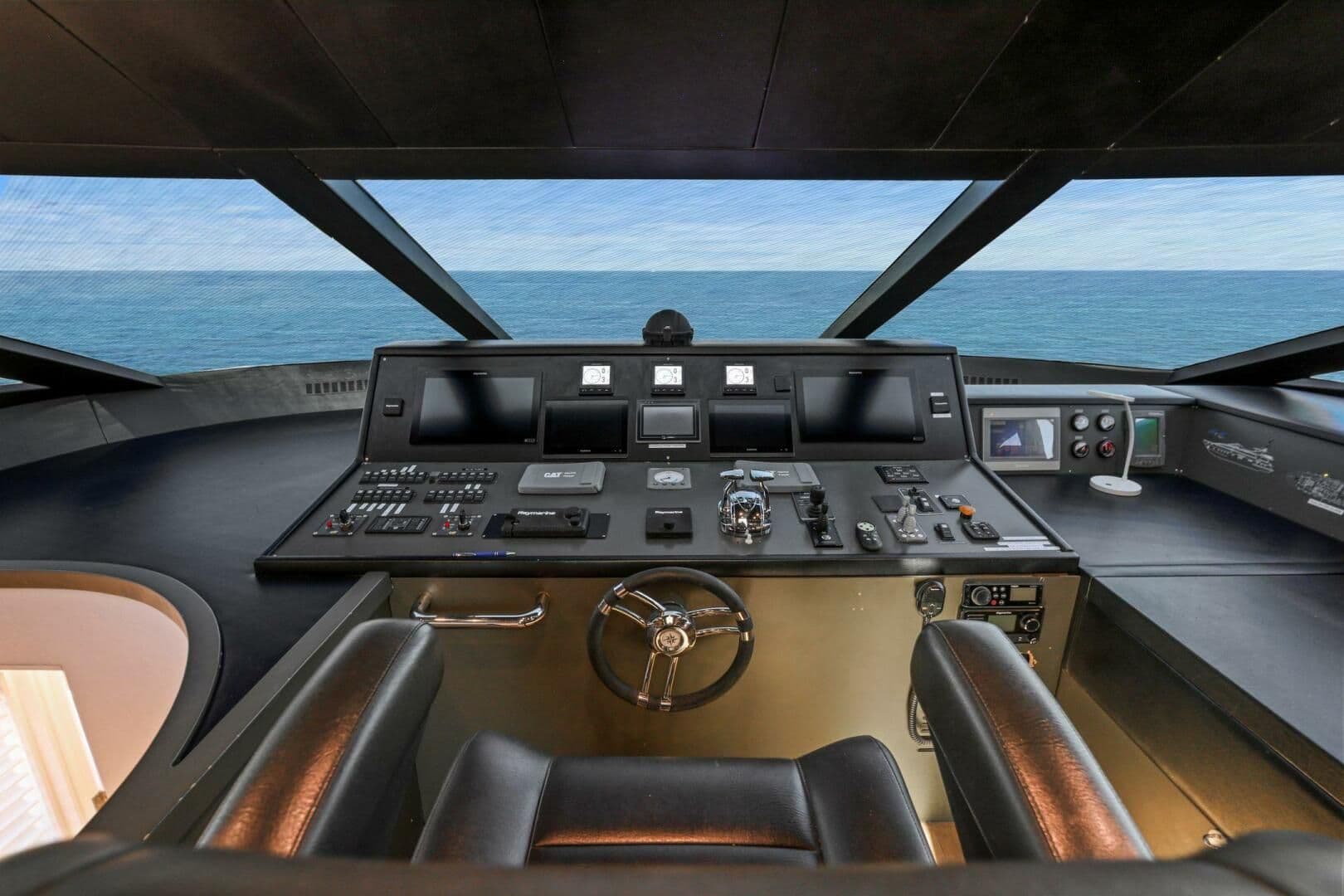 2011 Mengi Yay Yachts 115 te koop in Fort Lauderdale, Florida Megayacht 5