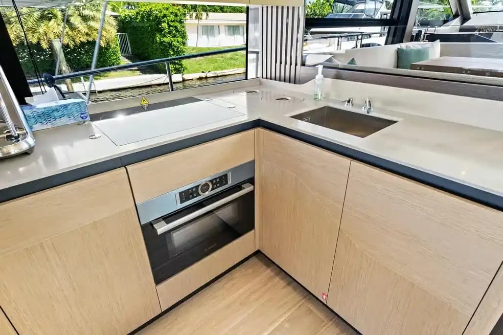 2025 Absolute 52 FLY for Sale in Fort Lauderdale, Florida Flybridge 4