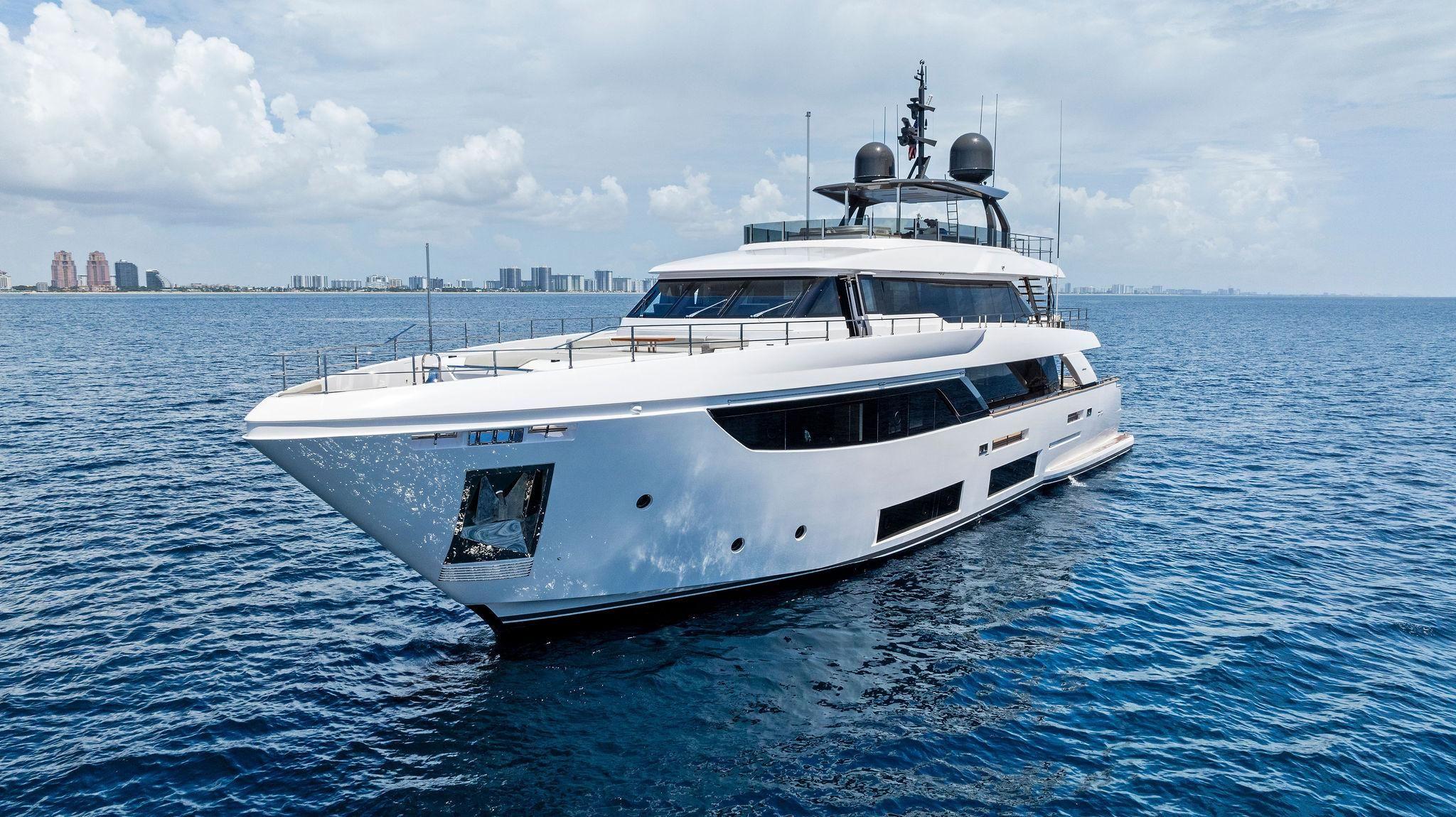Custom Line Navetta 33 For Sale