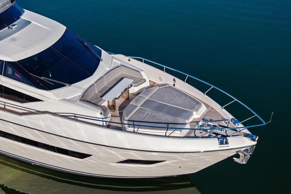 2019 Ferretti Yachts 780